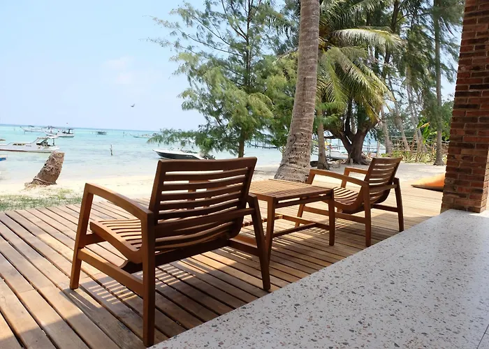 Pulojava Resort