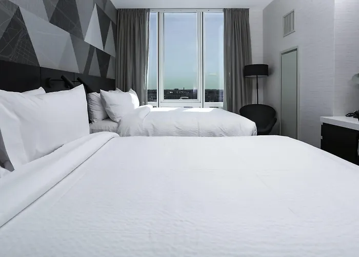 Courtyard By Marriott Long Island City/New York Manhattan View