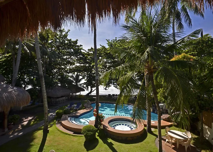 Mike'S Dauin Dive Resort