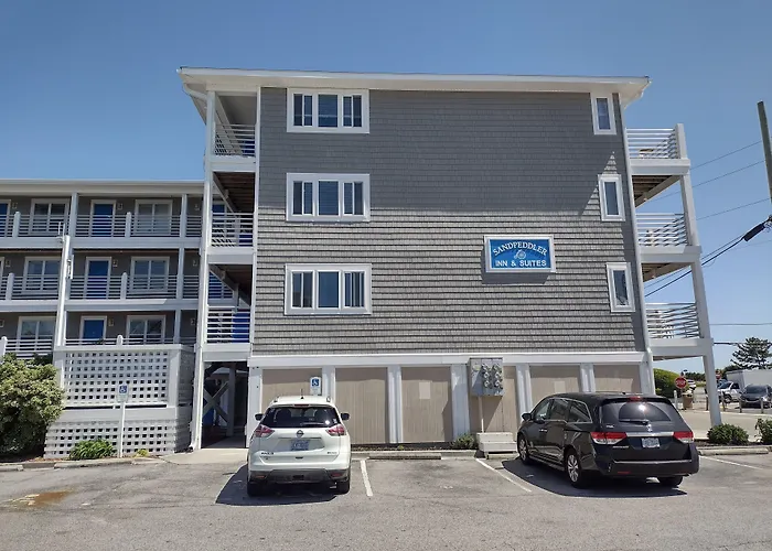 Sandpeddler Inn And Suites