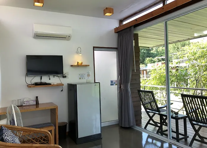 Baan Boom Boxes Eco Friendly Resort