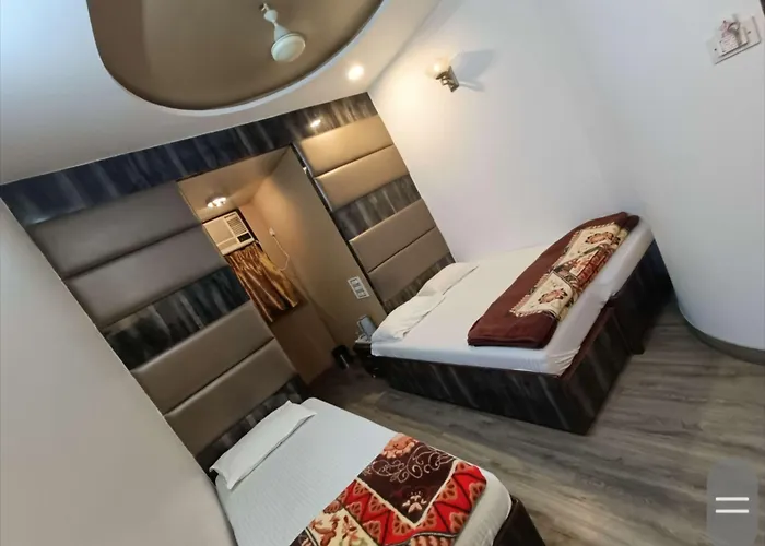 Hotel Broadway Colaba