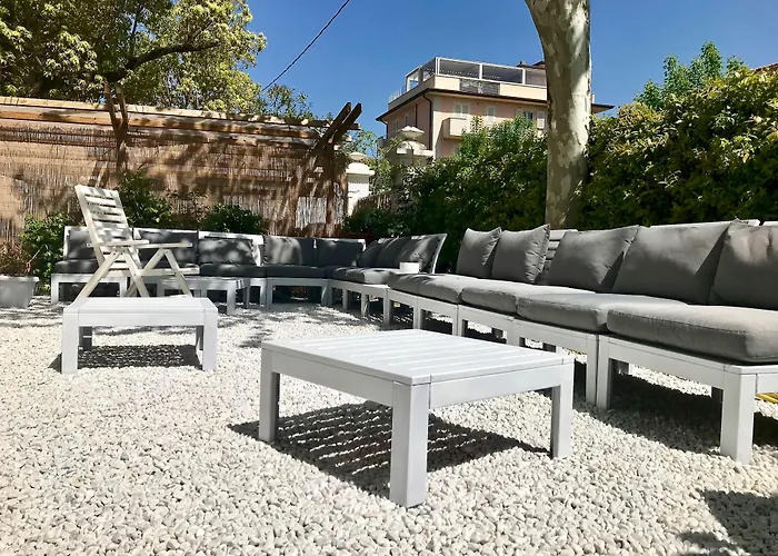 Petit Hotel