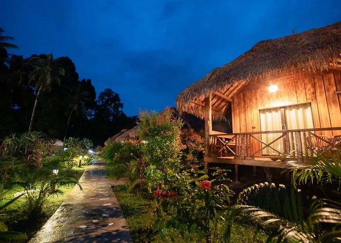 Coco Canopy Boutique Resort