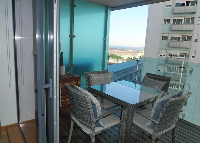 Urban Oasis At Luxurious Ocean Village