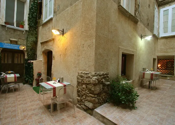 Donnaciccina Accomodation