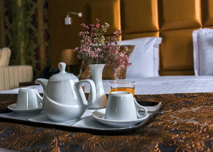 Hotel Deluxe