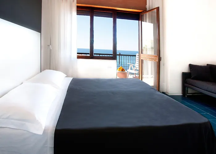 Hotel La Playa