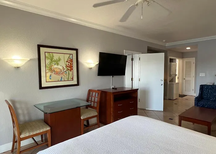 Bluebeard'S Castle Resort