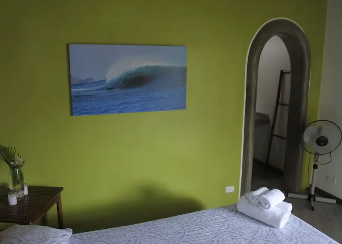 Wild Waves Surf-House