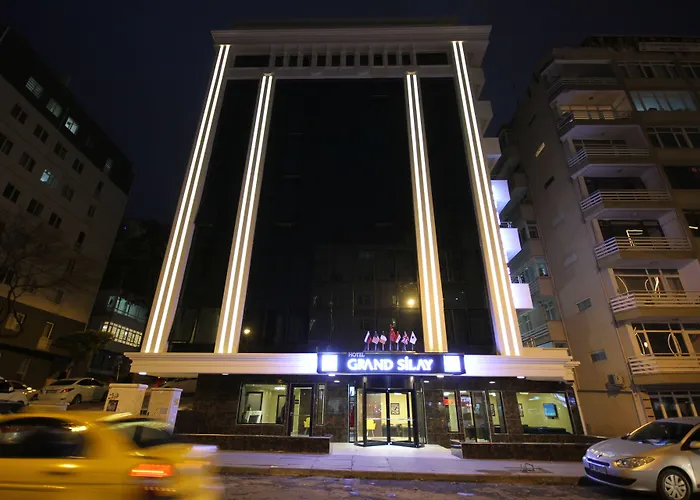 Grand Silay Hotel