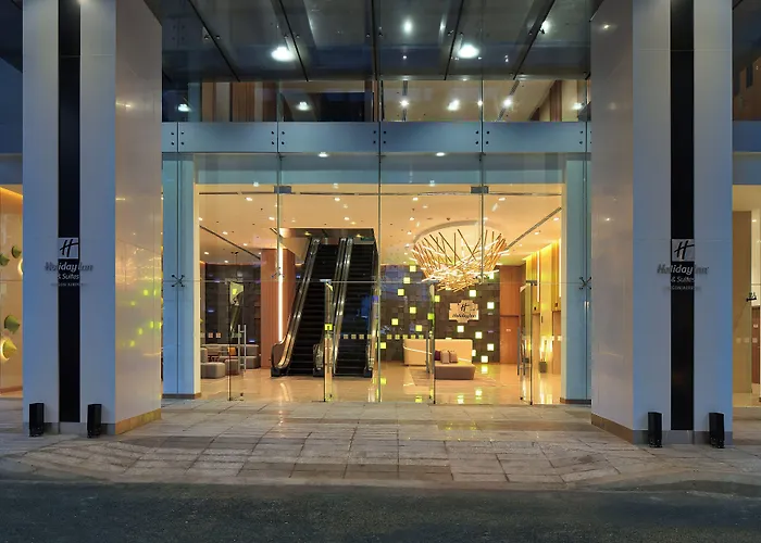 Holiday Inn & Suites Saigon Airport By Ihg