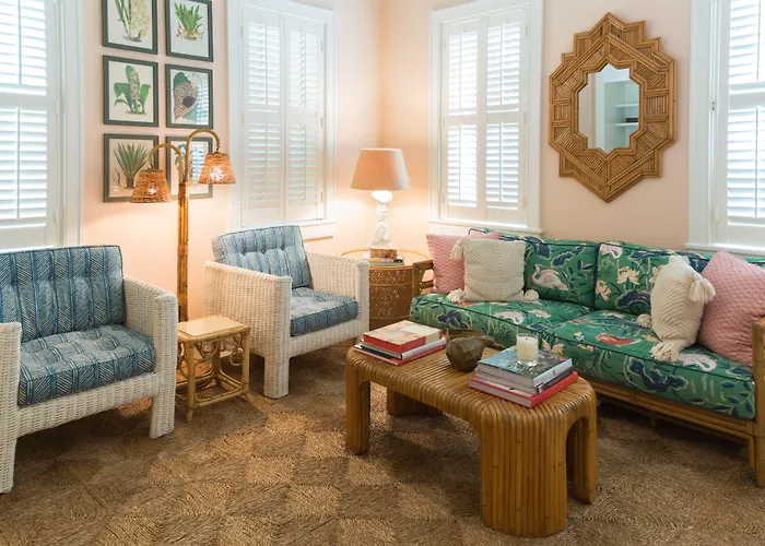 Eleven Bahama House