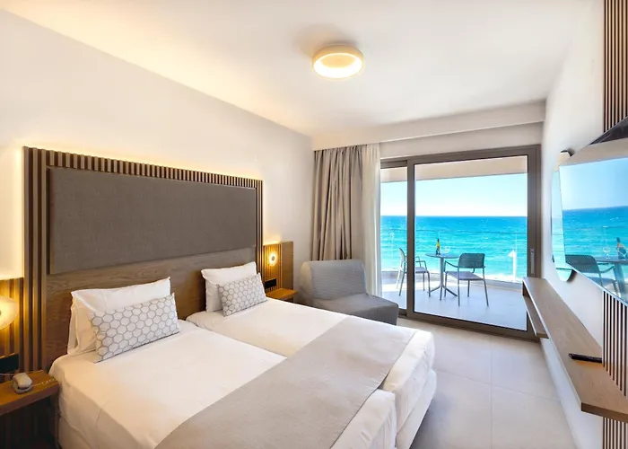 Archipelagos Hotel