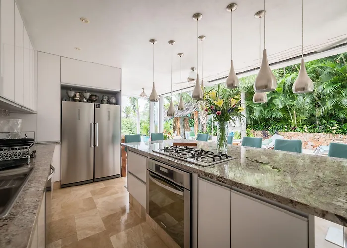 Anjali Casa Divina