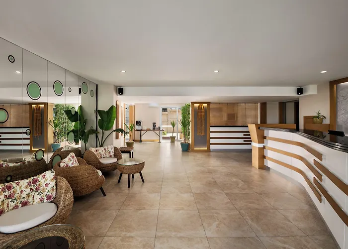 La Quinta By Wyndham Cesme