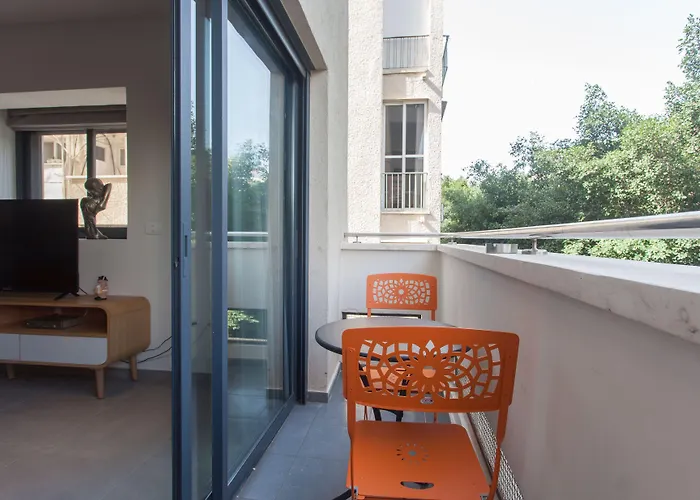 Sunny Luxury Apartments