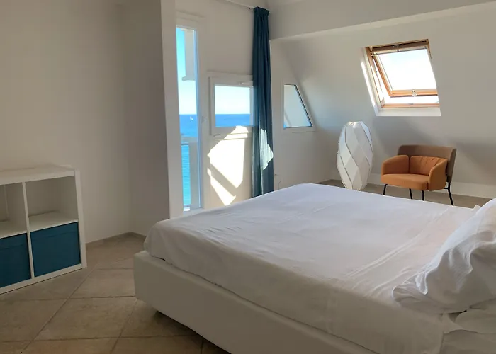Hotel Jolly Roger