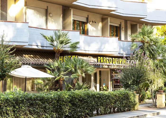 Hotel Parco Dei Pini - 100Mt Dal Mare