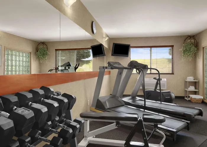 Baymont By Wyndham Golden/Red Rocks