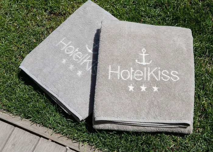 Kiss Beachfront Hotel & Restaurant