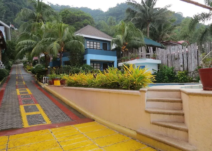Pier Uno Dive Resort