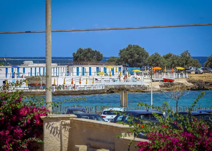 Villa Vera, accesso al mare, vista Castello, AC