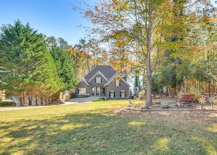 Home On Lake Lanier W/ Dock & Water Views