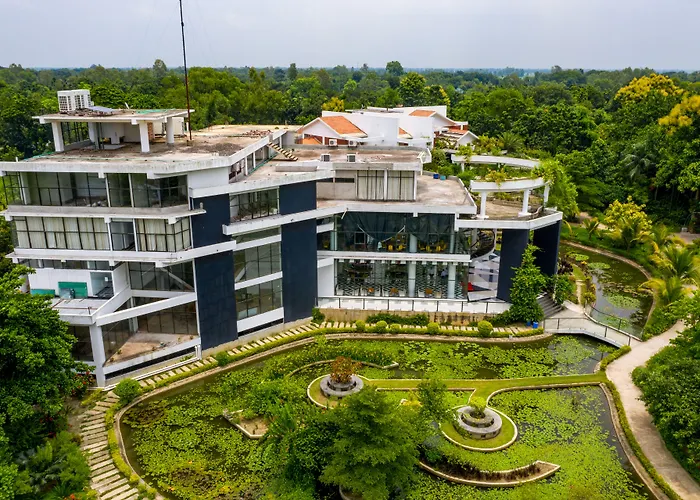 Water Garden Resort & Spa