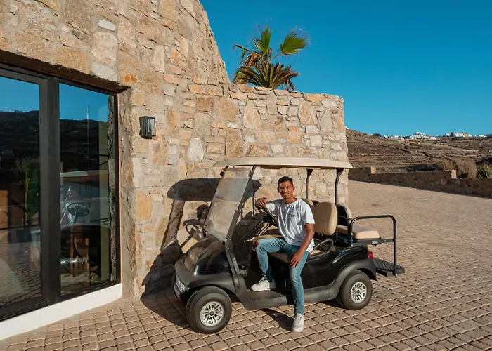 Ftelia Black Villas