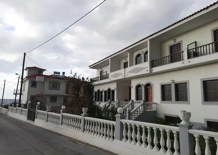 Iro'S Residence