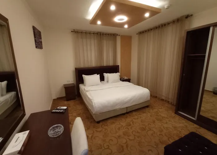 Golden Rose Hotel