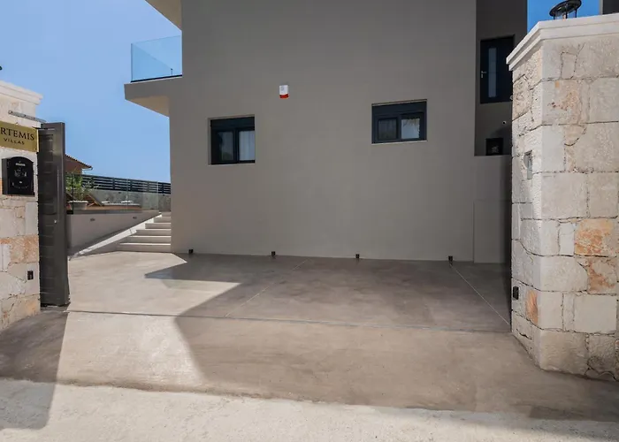 Artemis Villa
