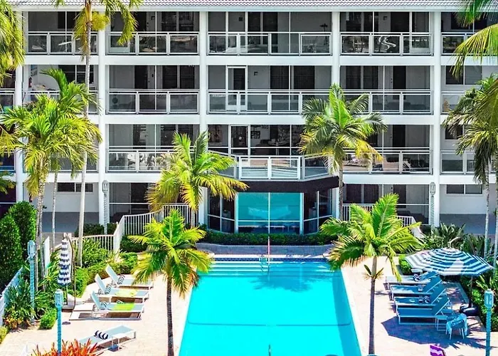 Boca Intercoastal Stay By Aureum, Pool, Gym, Walk To Beach