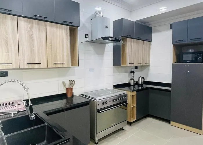 Sleek 3Br In Victoria Island - Business Or Getaway