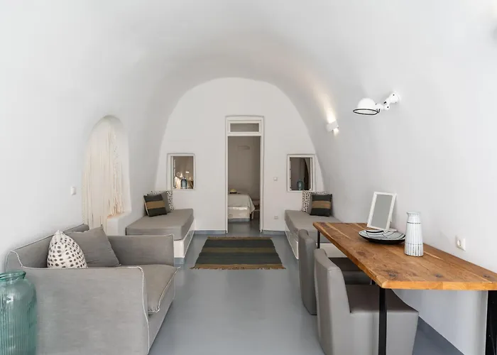 Cliff Side Suites