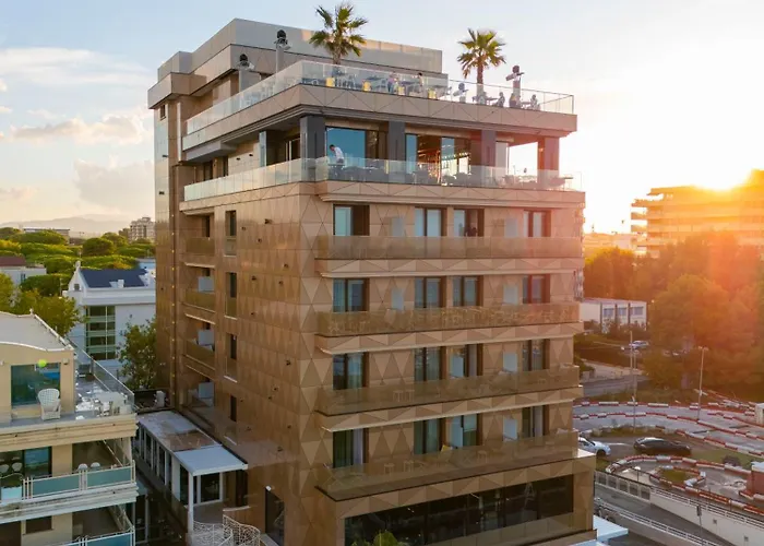 The Promenade Luxury Wellness Hotel