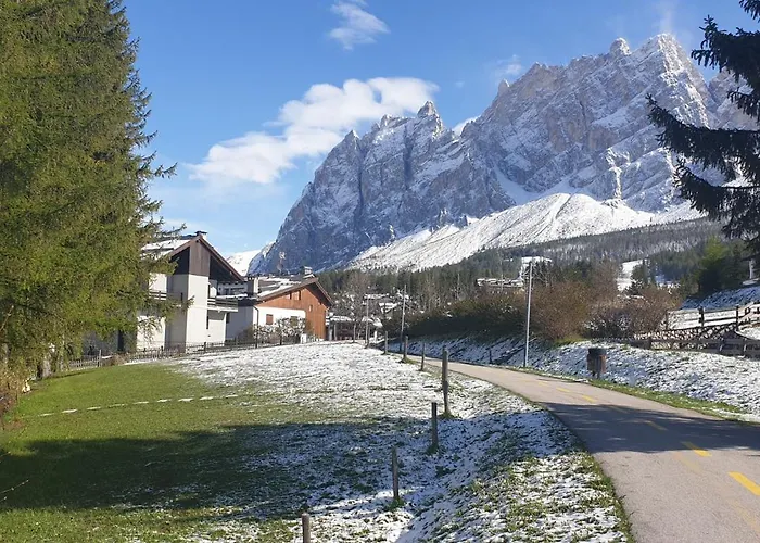 Hotel Bellaria - Cortina d'Ampezzo - parking