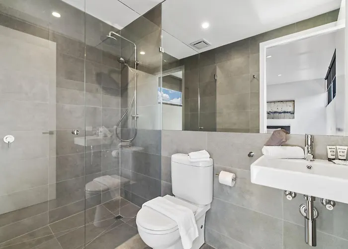 Stylish Studio With Great Amenities Near Beachside