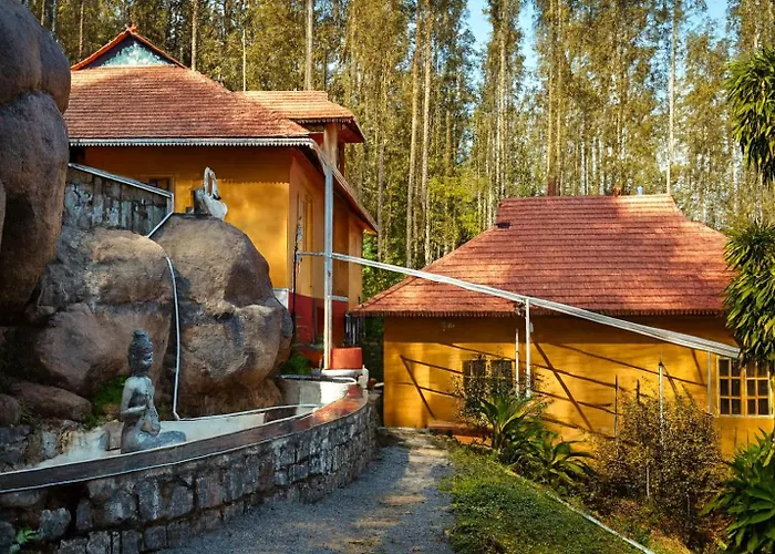 Holidayz By Stayz Royale In Yercaud - Misty Woody Stay