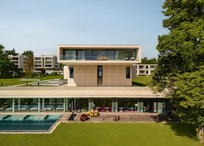 Falkensteiner Schlosshotel Velden – The Leading Hotels of the World