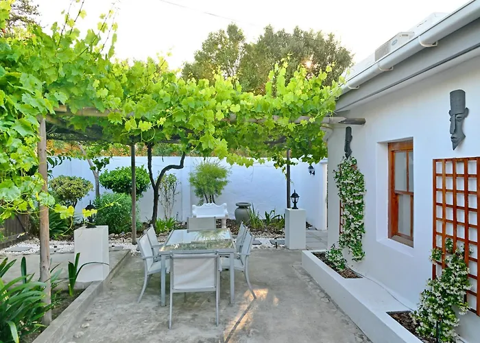 Mimosa Lodge