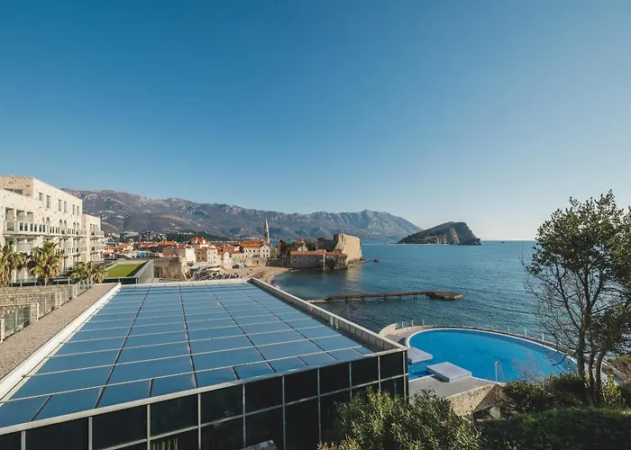 Avala Resort & Villas