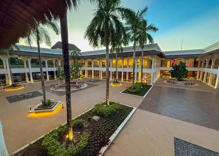 Grand Riviera Princess