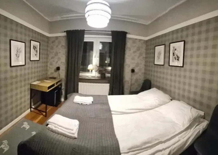 Dala-Jaerna Hotell Och Vandrarhem