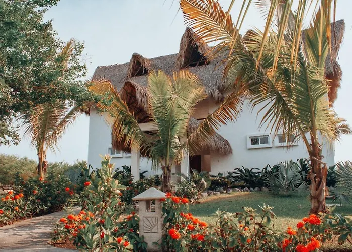 Dos Mundos Pacific Resort