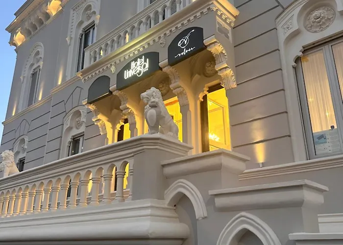 Hotel Universal