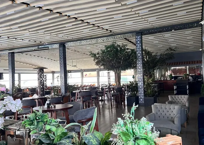 Golden Tulip Al Khobar Suites