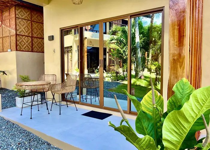 Southseas Beach Resort And Dive Center