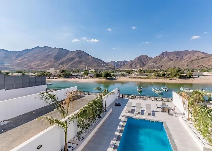 Al Dana Paradise Luxury Villas Palm Fujairah Sea View